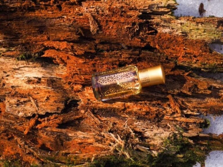 signature oud scent
